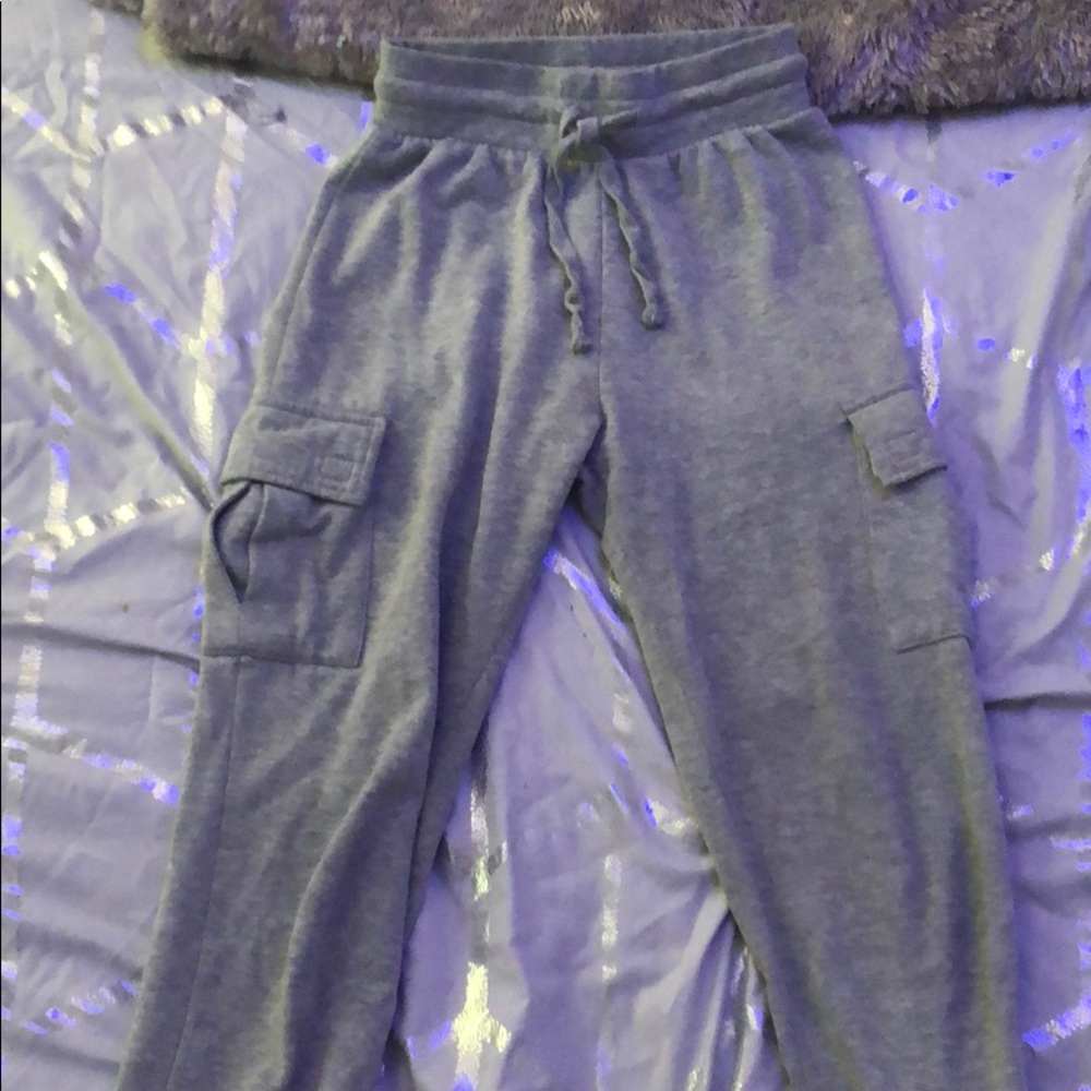 grey sweatpants